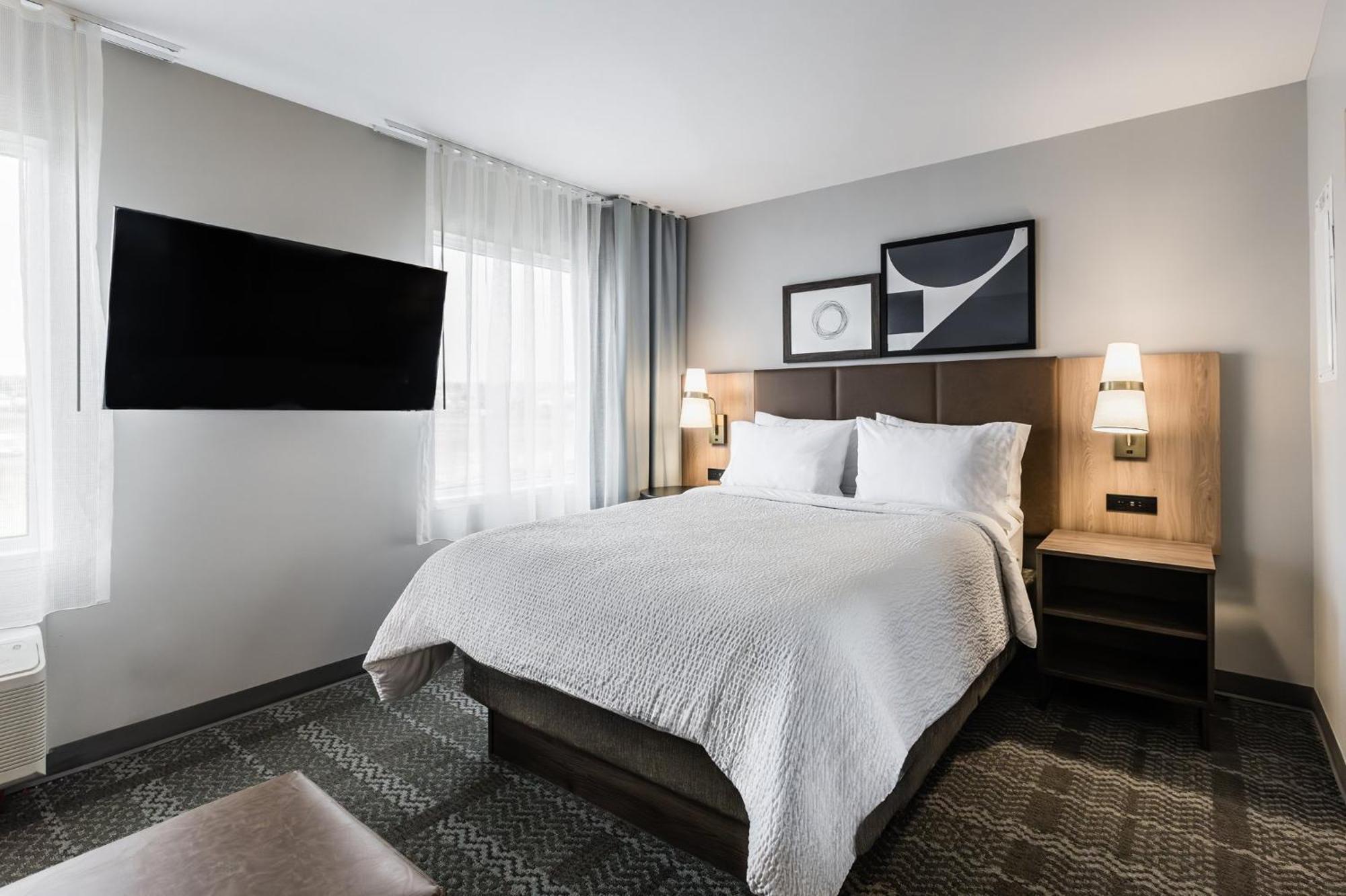 Staybridge Suites - Dawson Creek By Ihg Exterior photo